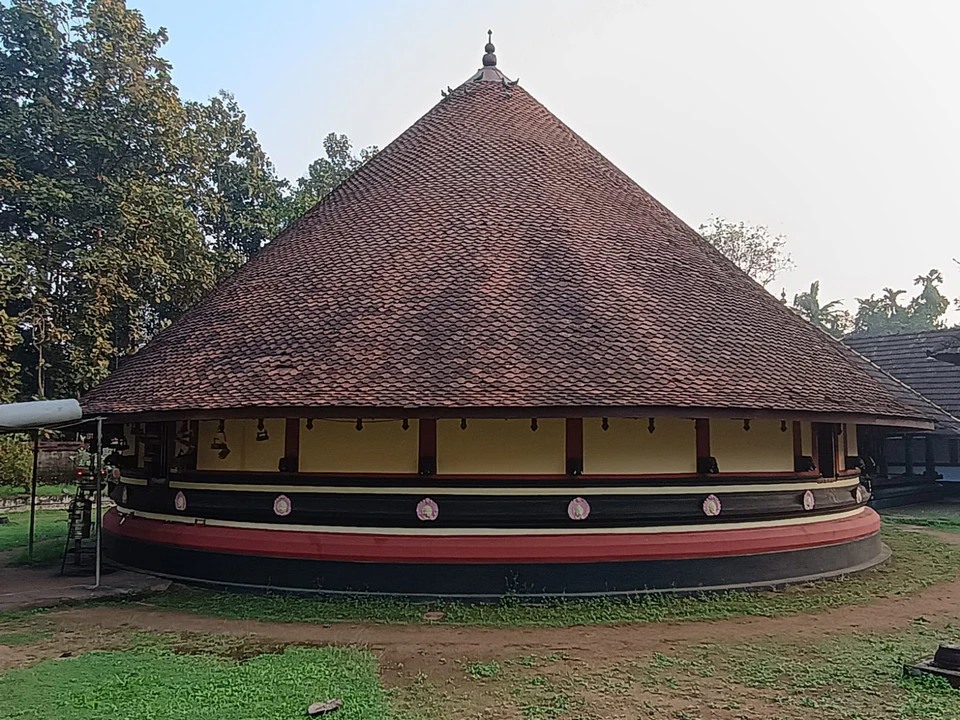 The main Ulliyanoor temple.